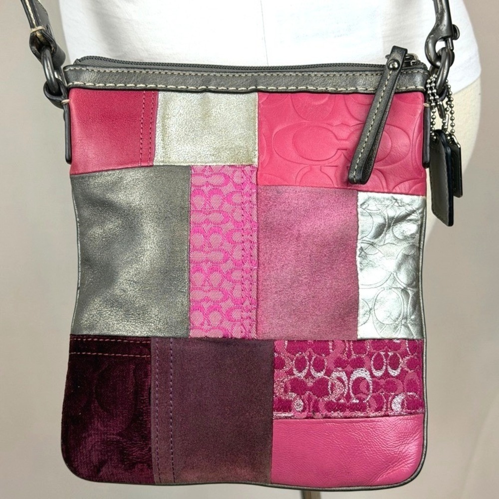Vintage Y2K COACH Patchwork Pink Silver Crossbody Monogram‎ 2 Hang Tags Festival